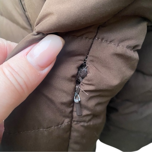 WEATHERPROOF GARMENT COMPANY Down Feather Puffer Jacket  I Size: L - Picture 8 of 10